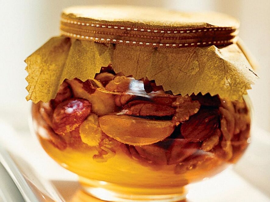 含坚果的蜂蜜酊剂可增加效力